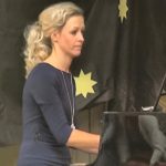 Pod hvězdným nebem v milevské zušce zněly pohádkové melodie i koledy