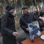 Symbolem setkání sousedů z Cehnic a Dunovic se stal dub na rozcestí