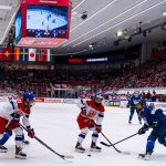 MS v hokeji žen: Strakonická rodačka Vanišová otevřela skóre. Češky přesto Finkám podlehly