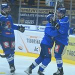 VIDEO: Hokejisté Tábora naložili Znojmu osmičku. Na jih Moravy pojedou s vedením v sérii 2:0