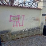 Objekty v písecké ulici Podskalí už nehyzdí grafitti. Město je nechalo odstranit