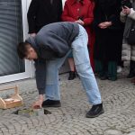 Na Velkém náměstí ve Strakonicích přibyly první kameny zmizelých
