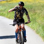 VIDEO: V malebné vesnici na Písecku závodníky vítalo slunečné počasí