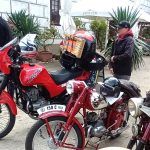 Perličky z přehlídky veteránů na zámku v Třeboni: Svatba v Renaultu, Fantomasův skoro Citroën i Mickey Mouse