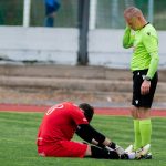 Rozhodčí tasil devětkrát. Utkání mezi Krumlovem a Čtyřmi Dvory rozhodly až penalty