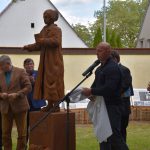 V Bernarticích při vzpomínkové akci odhalili sochu doktorky Kálalové – di Lottiové