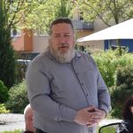 Slávisté potěšili seniory – darovali jim dva velké párty stany