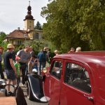 VIDEO: Veterány dorazily do Petrovic ve velkém počtu. Diváci také
