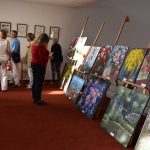 V Lázních Bechyně otevřeli dvě výstavy a pokřtili unikátní knihu. Osvobození dokumentuje bez ideologického balastu