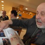 V Lázních Bechyně otevřeli dvě výstavy a pokřtili unikátní knihu. Osvobození dokumentuje bez ideologického balastu