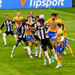 Fotbalisté Dynama se doma s první ligou rozloučili s ostudou