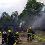 V Lomnici nad Lužnicí shořela stodola, obytný dům hasiči uchránili