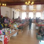 Do sálu obděnické hospůdky se vrátil charitativní bazar