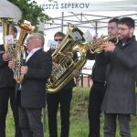 V Líšnici odhalili pomník kardinála Miloslava Vlka