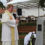 V Líšnici odhalili pomník kardinála Miloslava Vlka