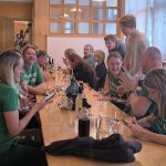 Chlebování i husaři na koních. Folklorní festival v Kovářově začíná