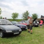 Veteráni se sjeli do Moravče, déšť je neodradil. Zaznělo i vyznání Trabantům