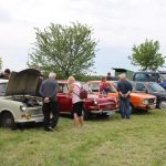 Veteráni se sjeli do Moravče, déšť je neodradil. Zaznělo i vyznání Trabantům