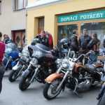 Požehnání motorkářům přilákalo do Chýnova na 175 strojů