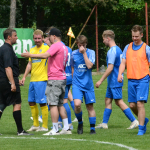 Drama v I. B třídě! Lídr jen remizoval, Čížová dýchá na záda