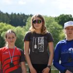 Mezi jezy potřetí. Závod v Sezimově Ústí přilákal vysoký počet paddleboardistů
