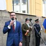 Podplukovník Ladislav Komorád má pamětní desku na budově Městského úřadu v Písku