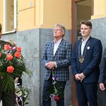 Podplukovník Ladislav Komorád má pamětní desku na budově Městského úřadu v Písku