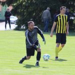 Ve fotbalové III. třídě na obou pólech tabulky řádně přituhuje