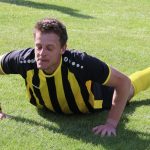 Ve fotbalové III. třídě na obou pólech tabulky řádně přituhuje
