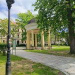 Proměny Palackého sadů v Písku: Od hradeb k letní promenádě