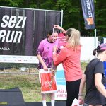 VIDEO: SeziRun přilákal závodníky od nejmenších dětí až po odvážné půlmaratonce. Na tratě vyrazili i domácí běžci Spartaku Sezimovo Ústí