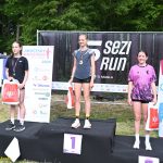 VIDEO: SeziRun přilákal závodníky od nejmenších dětí až po odvážné půlmaratonce. Na tratě vyrazili i domácí běžci Spartaku Sezimovo Ústí