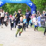 VIDEO: SeziRun přilákal závodníky od nejmenších dětí až po odvážné půlmaratonce. Na tratě vyrazili i domácí běžci Spartaku Sezimovo Ústí