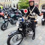 V Třeboni požehnaný motocykl BMW honil školního rošťáka Rouska ve filmu Dívka na koštěti