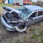 Auto vjelo v Bavorově na přejezd ve chvíli, kdy tudy projížděl vlak. Záchranáři měli v péči ženu a dítě