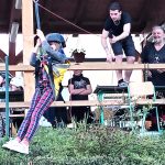 Malí čarodějové ve Větřní házeli košťaty, jeli lanovkou, opékali buřty a rozsvítili lampiony