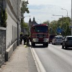 Opusťte hned budovu, je vyhlášena evakuace. Utajené cvičení v táborské škole prověřilo připravenost na krizovou situaci