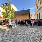 Opusťte hned budovu, je vyhlášena evakuace. Utajené cvičení v táborské škole prověřilo připravenost na krizovou situaci