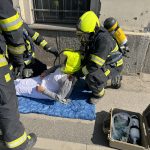 Opusťte hned budovu, je vyhlášena evakuace. Utajené cvičení v táborské škole prověřilo připravenost na krizovou situaci