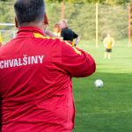 Starší žactvo Chvalšin vítězí nad Velešínem, ale výkon zůstává za očekáváním