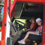 Dětský den v Bechyni nabídl vojenské ukázky. Dětí přišlo tolik, že na všechny nezbyly odměny