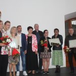 Kdo v Jihočeském kraji nejlépe třídí odpad? Výsledky soutěží zazněly v Alšově jihočeské galerii