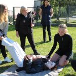 Dívku v Táboře pokousal pes, další zkolabovala. Mladí záchranáři poměřili síly v okresním kole soutěže první pomoci
