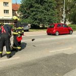 V Soběslavské ulici v Táboře se střetla dvě auta. K nehodě vyjížděli policisté, hasiči i záchranáři