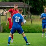 Fotbal: Dolní Dvořiště ovládlo zápas v Kamenném Újezdu hattrickem kapitána a drží krok v boji o titul