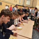 Pierrovy děti z táborského gymnázia napekly a navařily s výtěžkem pro Mary´s Meals