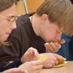 Pierrovy děti z táborského gymnázia napekly a navařily s výtěžkem pro Mary´s Meals