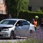 Na Píseckém rozcestí v Táboře došlo ke srážce auta a motocyklu