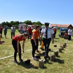 V Dobrošově zatloukají hasiči hřebíky už šestnáct let