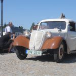 Unikát! Po Kamenném mostě v Písku projely veterány